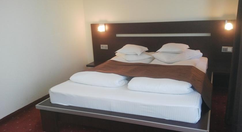 Hotel Premier Sibiu Buitenkant foto