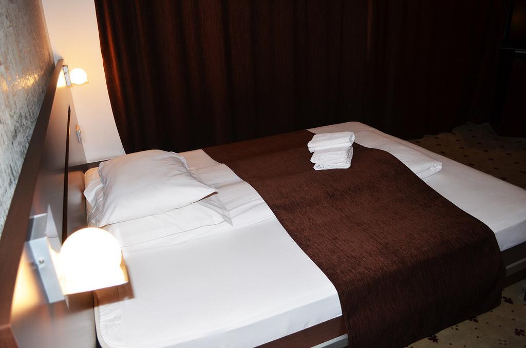 Hotel Premier Sibiu Buitenkant foto