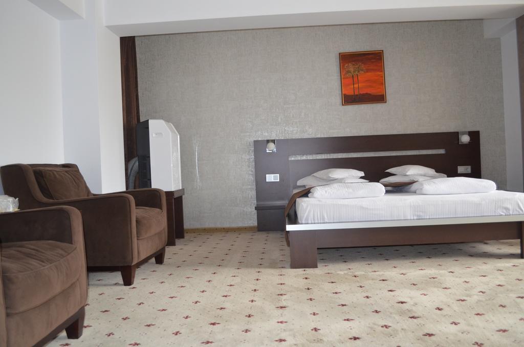 Hotel Premier Sibiu Buitenkant foto