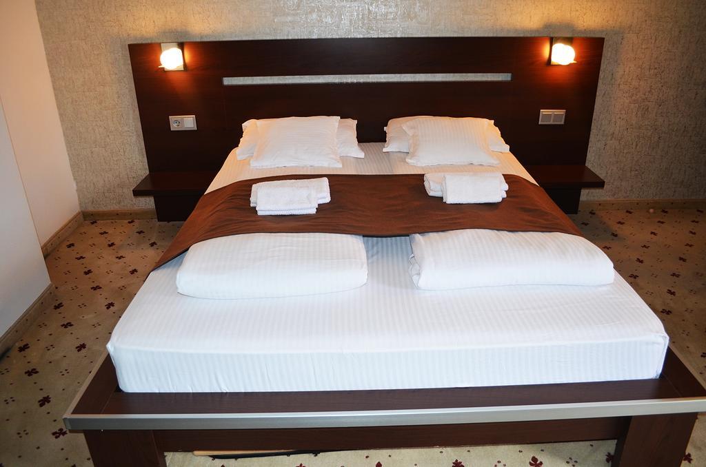 Hotel Premier Sibiu Buitenkant foto